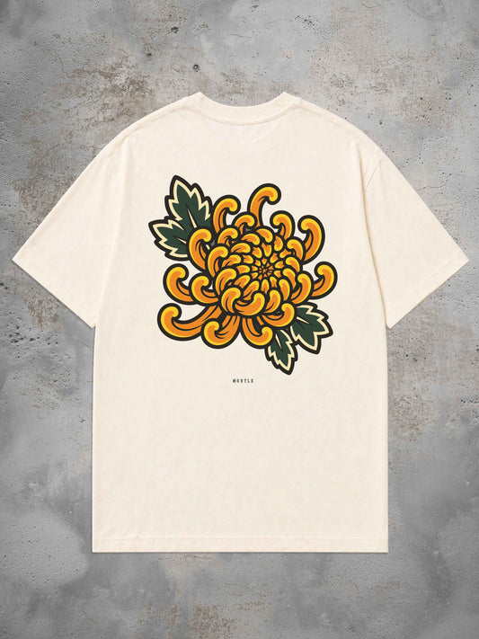 Chrysanth Oversized Tattoo T-Shirt mit großem Chrysanthemen Backprint im Traditional Tattoo Stil auf offwhite Baumwolle