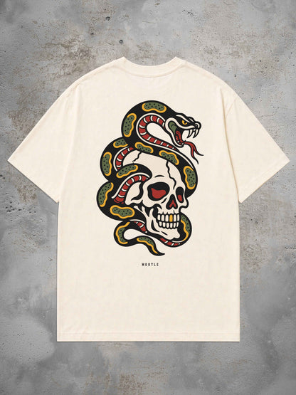 MORTLE Snake & Skull Oversized Tattoo T-Shirt in Off White mit großem Rückenprint im Modern Bold Flash Stil aus 240 GSM Premium-Baumwolle.