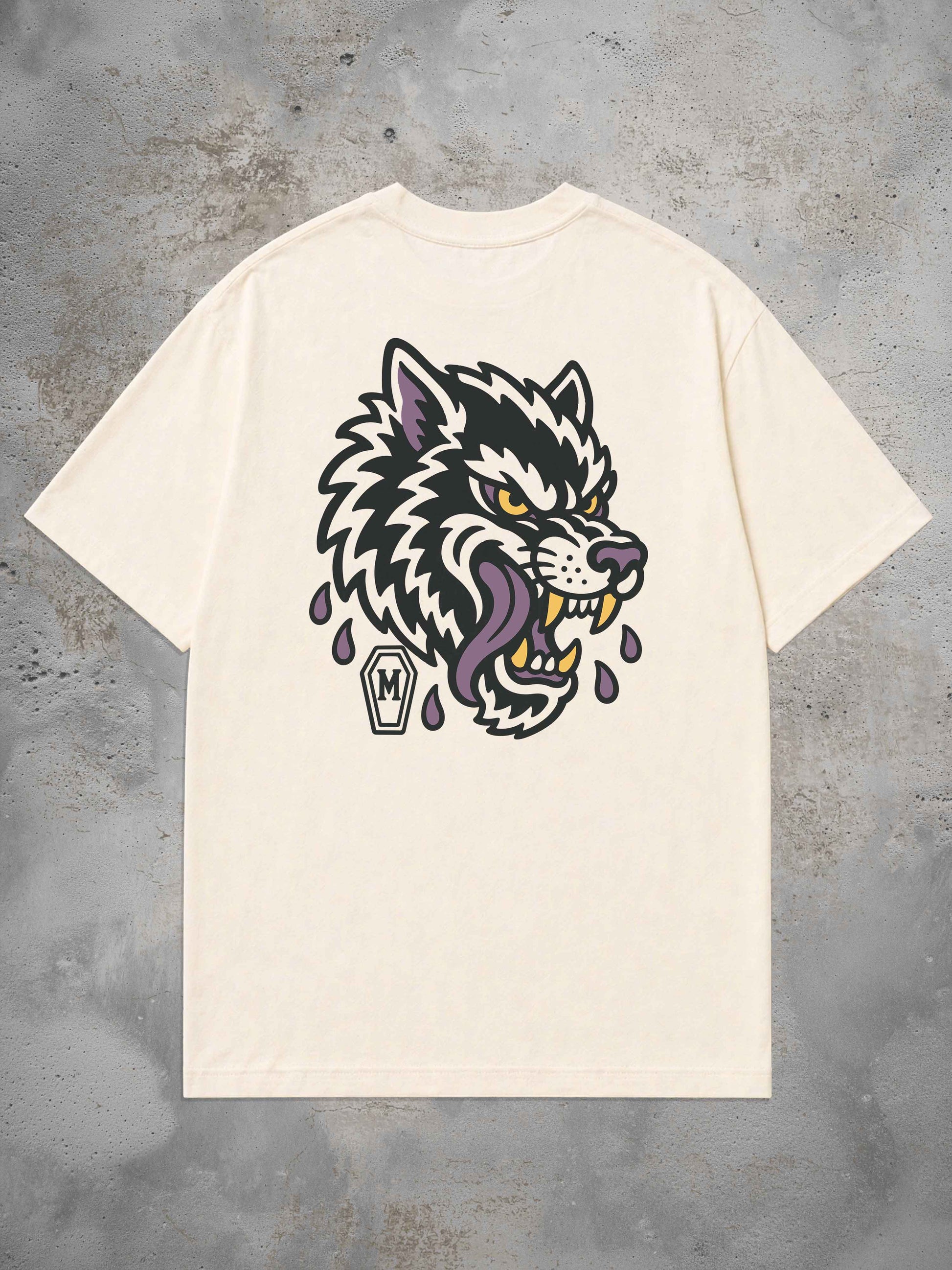 MORTLE Wolf Oversized T-Shirt in Offwhite mit großem Wolf Backprint in Schwarz, Violett und Gelb im Traditional Tattoo Stil