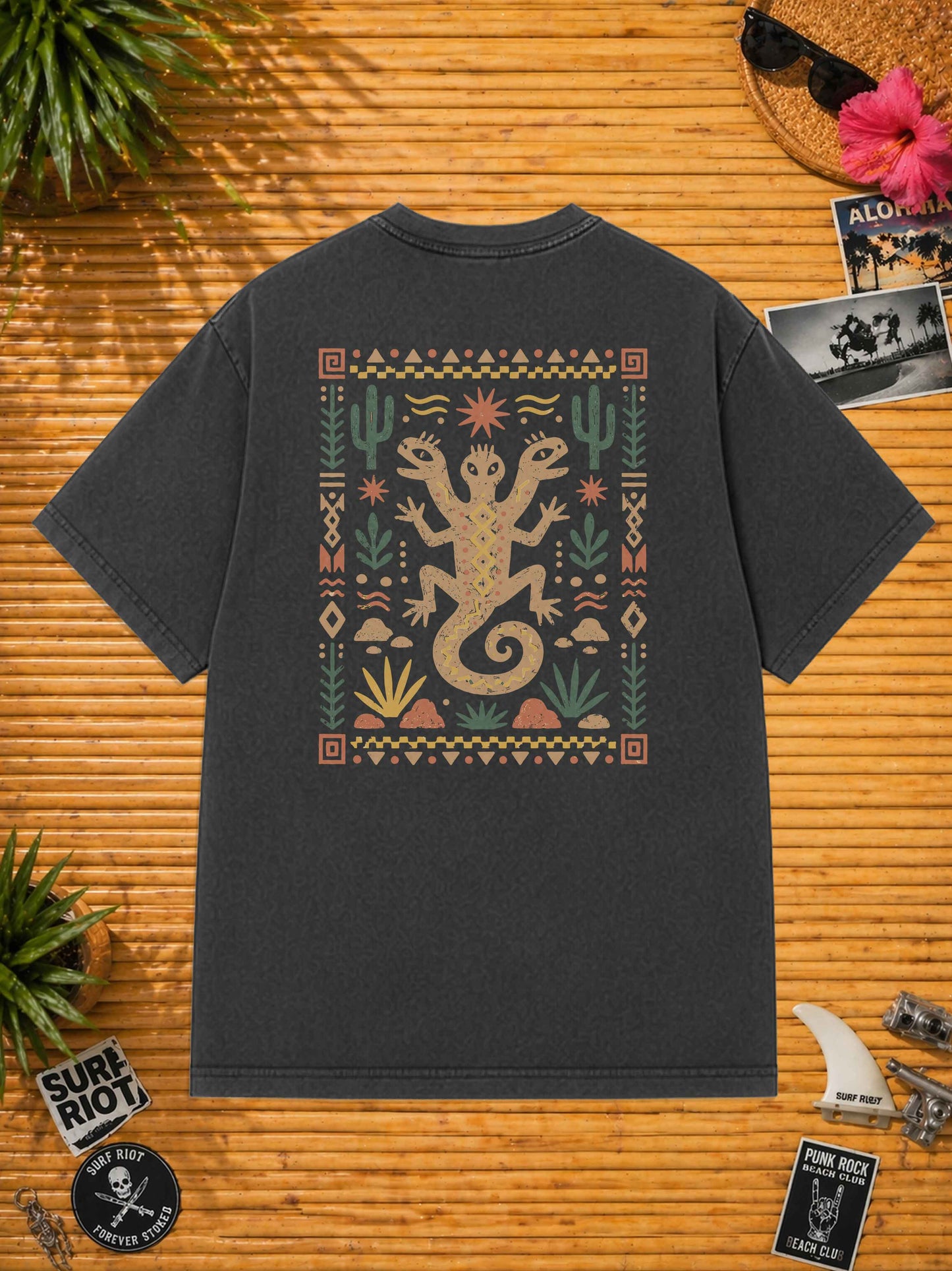 Lizzard -  Loose Fit Tee