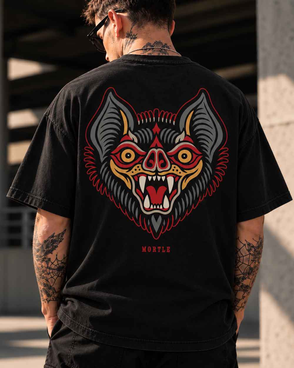 Bat Head Oversized Tattoo T-Shirt in Schwarz mit großem Traditional Tattoo Fledermaus Rückenprint